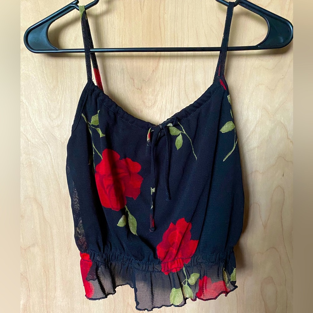 Elegant rose print crop top